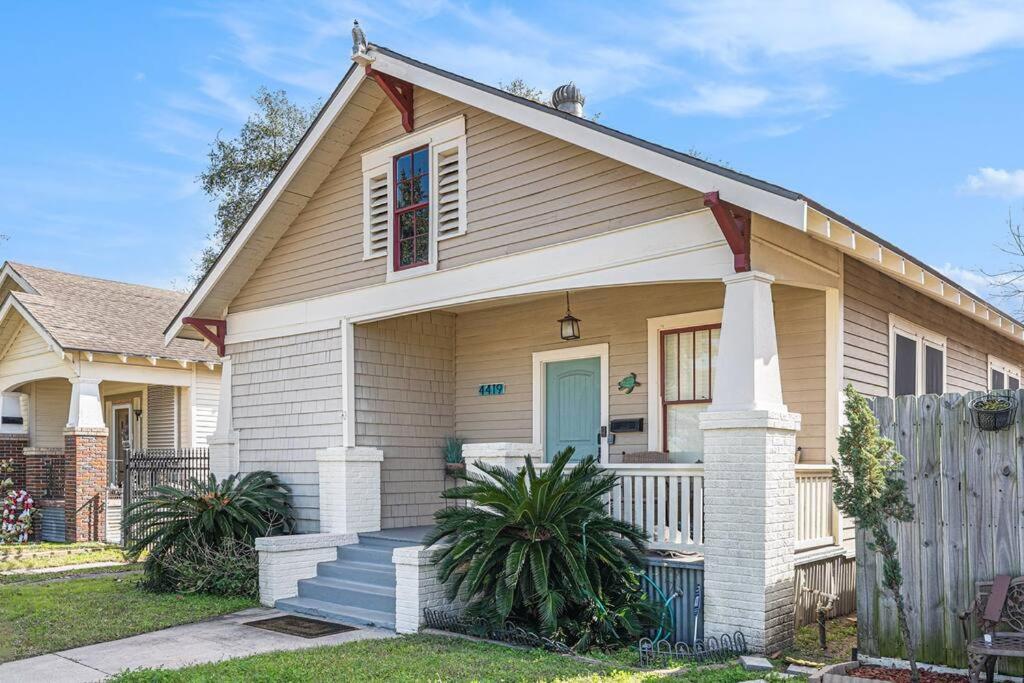 Beachy Bungalow! 2Bd, King Bed Galveston Kültér fotó
